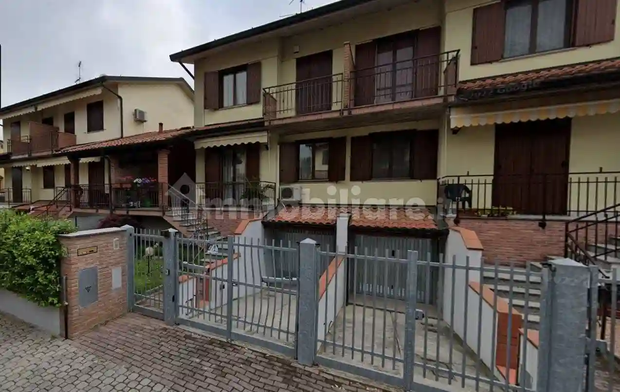 Villetta a schiera - foto 2