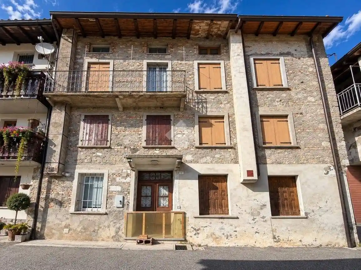 Villetta a schiera in vendita a Verzegnis