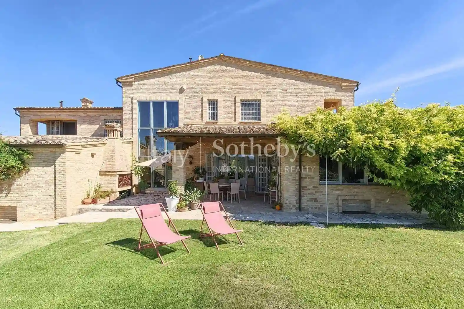 Villa - foto 2