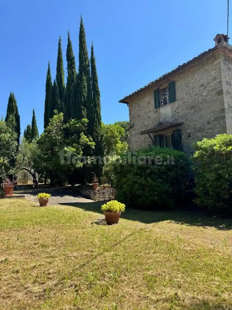 Rustico - Casale in vendita a Tuoro sul Trasimeno