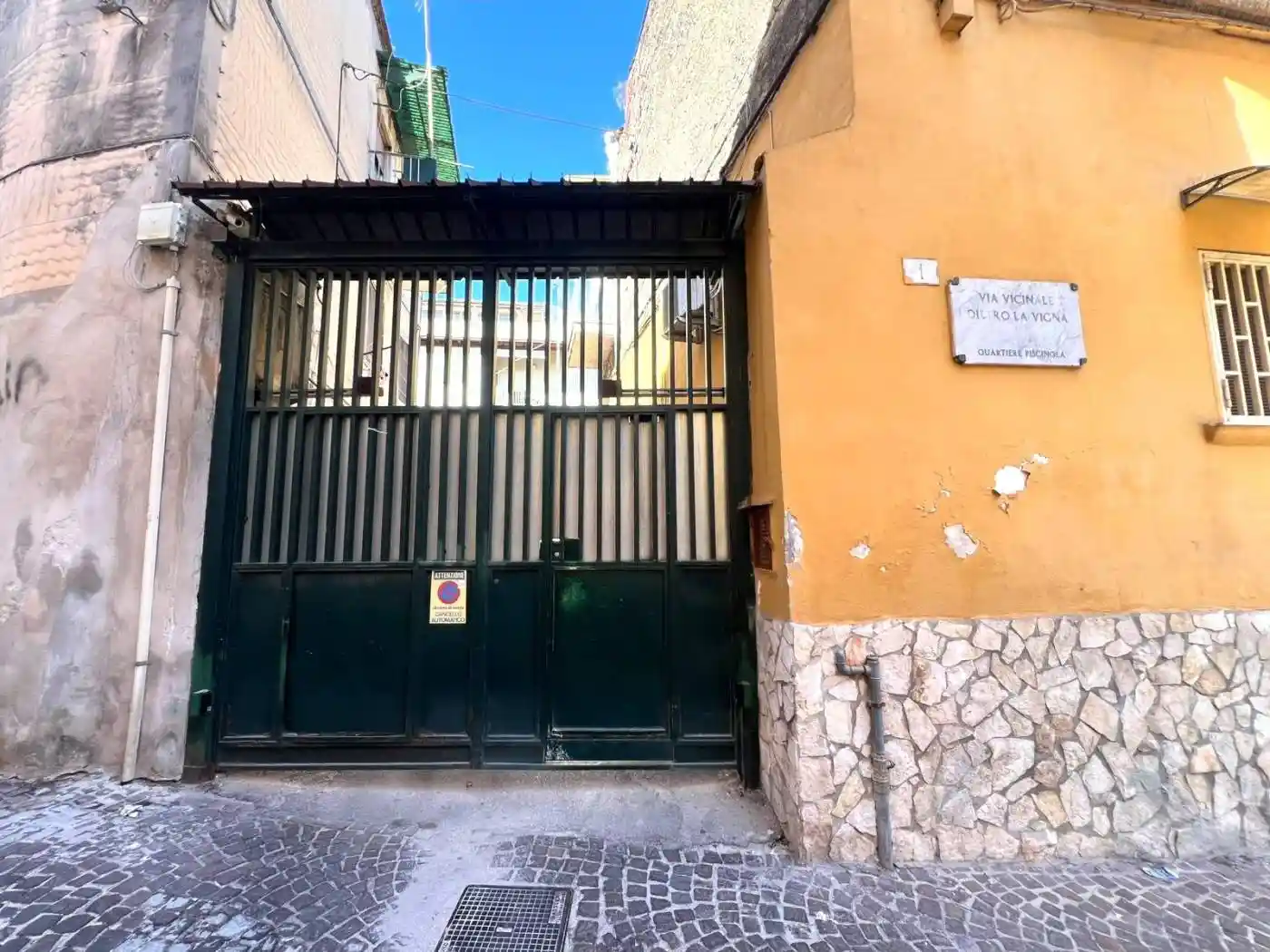 Appartamento in vendita a Napoli