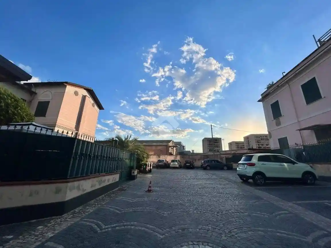 Appartamento in affitto a Napoli