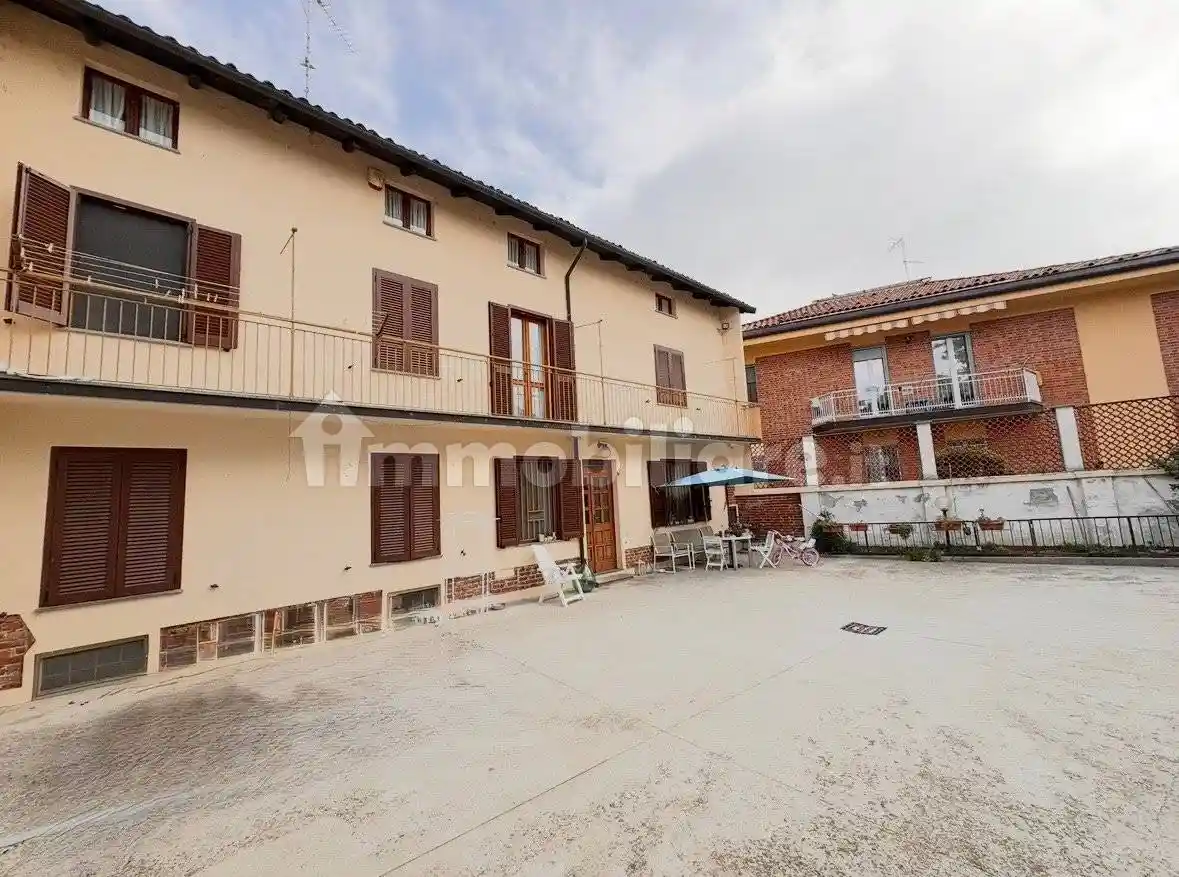 Villa in vendita a Morano sul Po