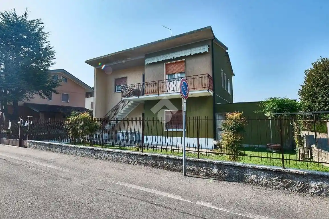Villa in vendita a Spino d'Adda