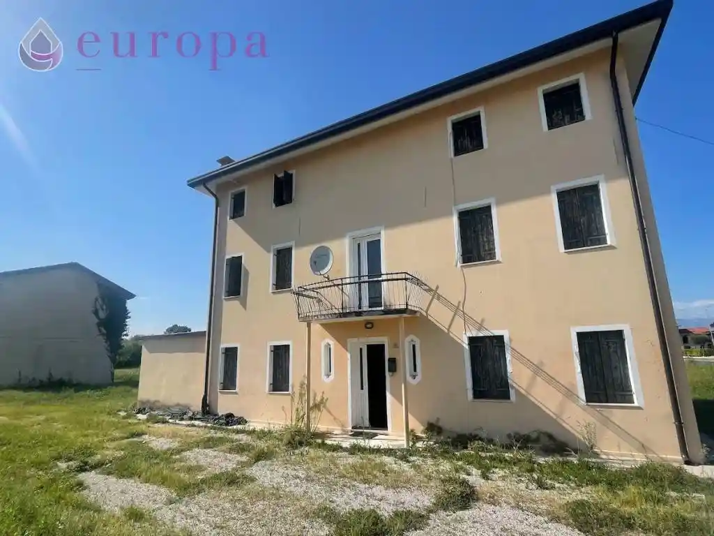 Rustico - Casale in vendita a Pasiano di Pordenone