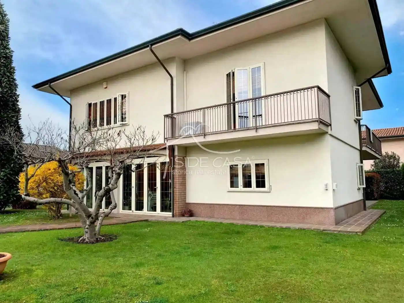 Villa in vendita a Curtatone