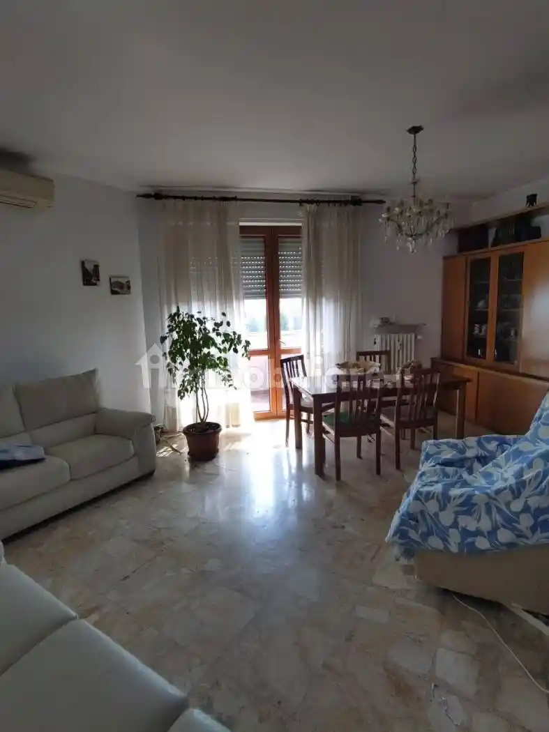 Appartamento in vendita a Novara