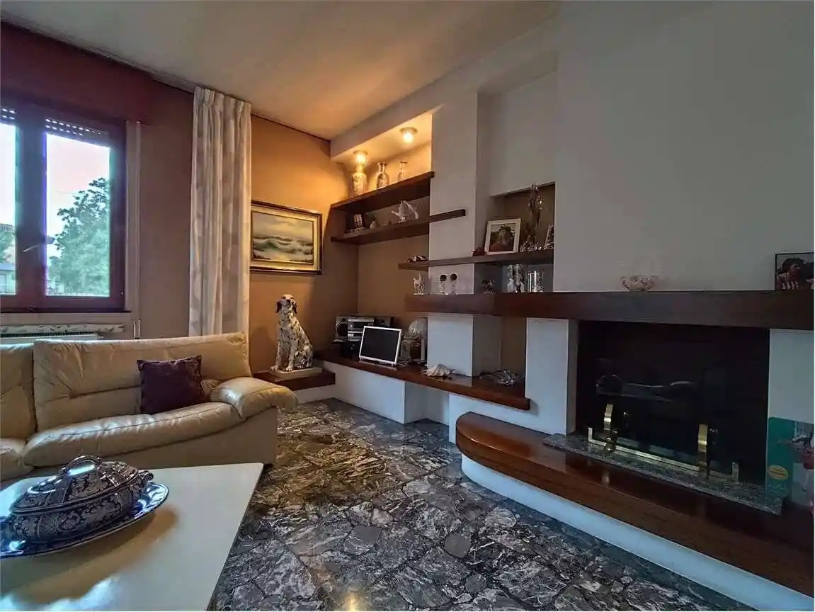 Villa in vendita a Piacenza