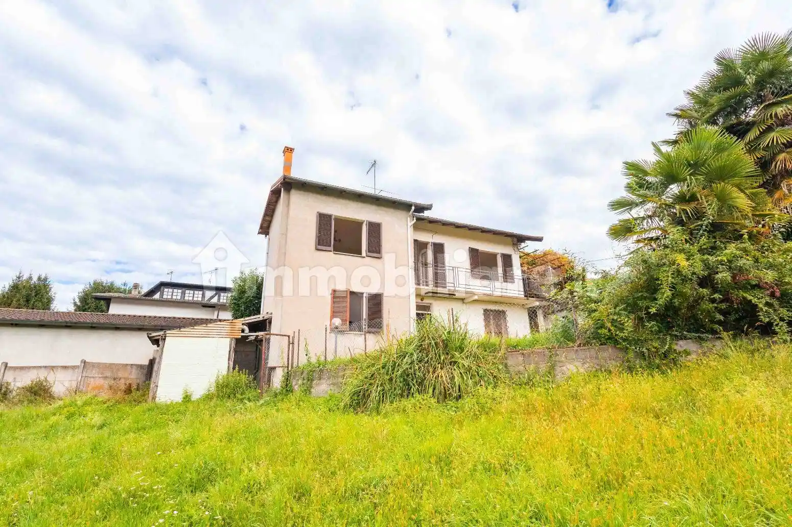 Villa in vendita a Bolzano Novarese