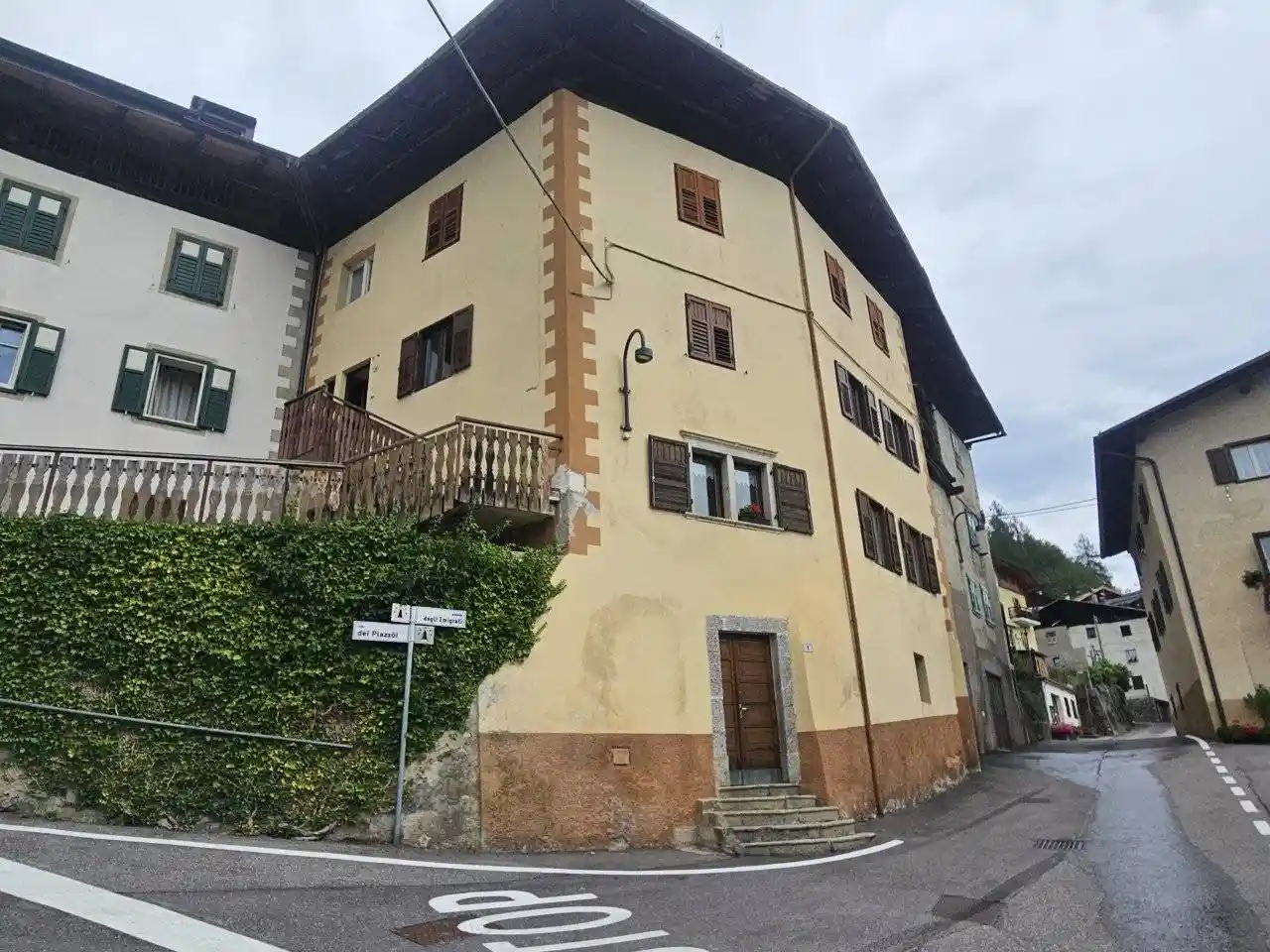 Appartamento in vendita a Commezzadura