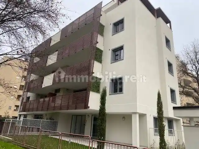 Appartamento in vendita a Monza