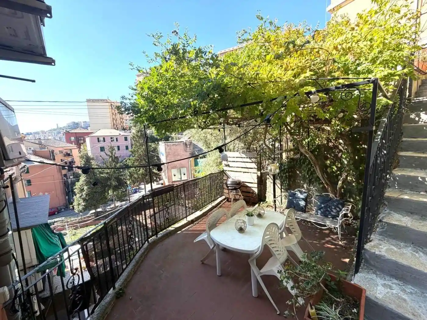 Appartamento in vendita a Genova