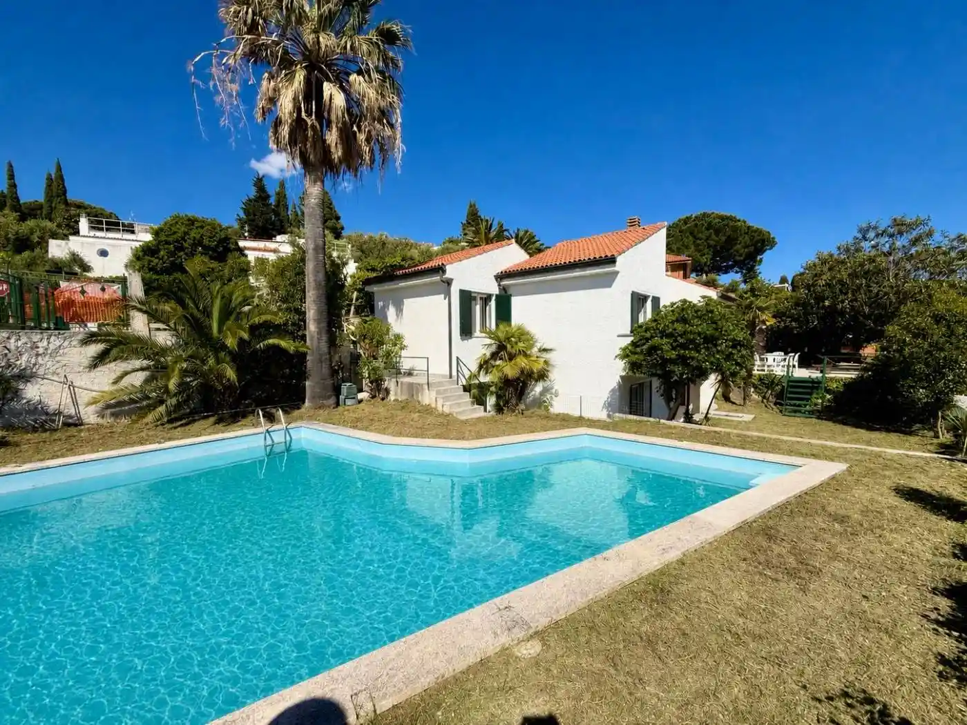 Villa in vendita a Finale Ligure