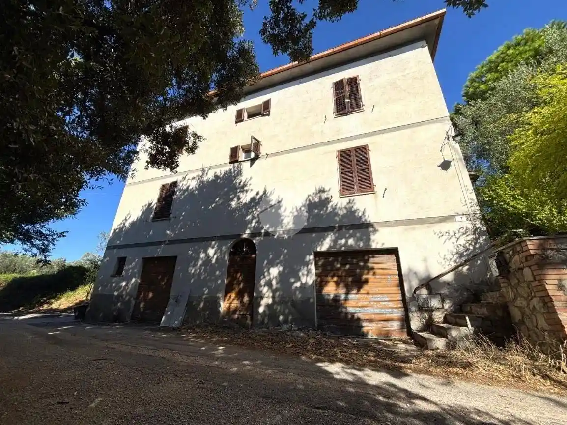 Casa indipendente in vendita a Terni
