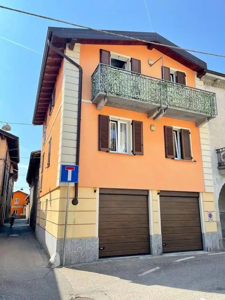 Casa indipendente in affitto a Malnate