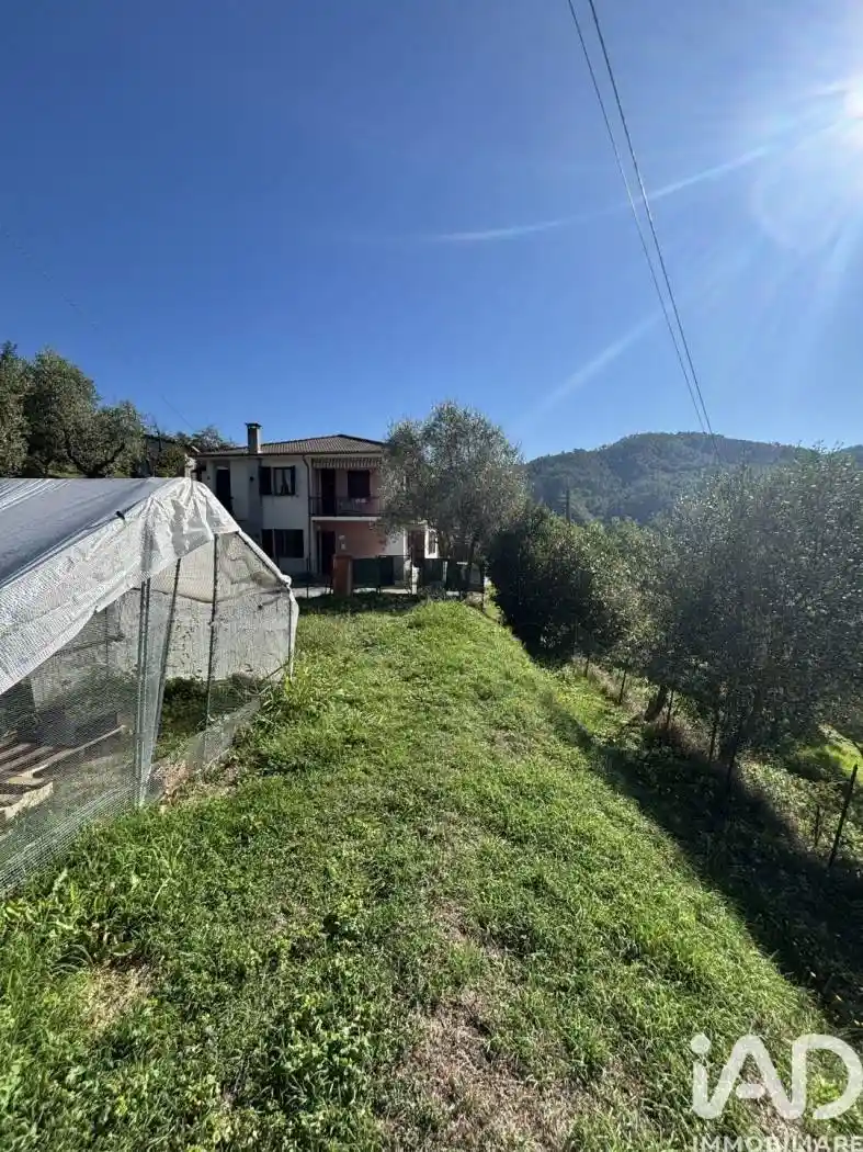 Villa in vendita a Sesta Godano
