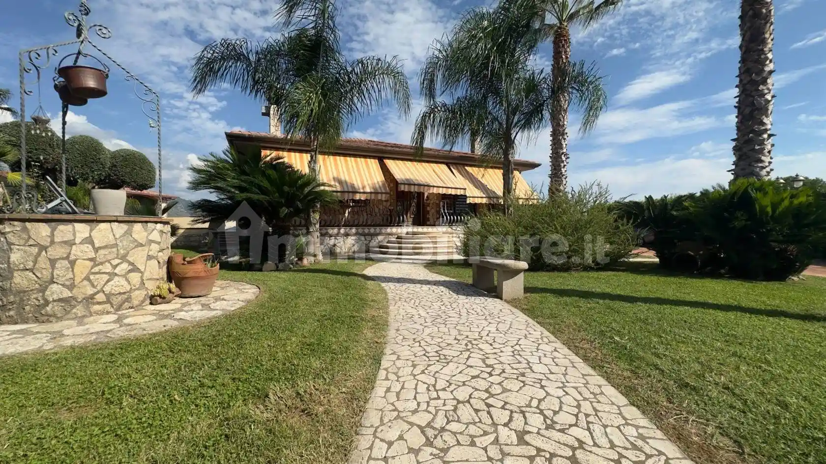 Villa in vendita a Cisterna di Latina