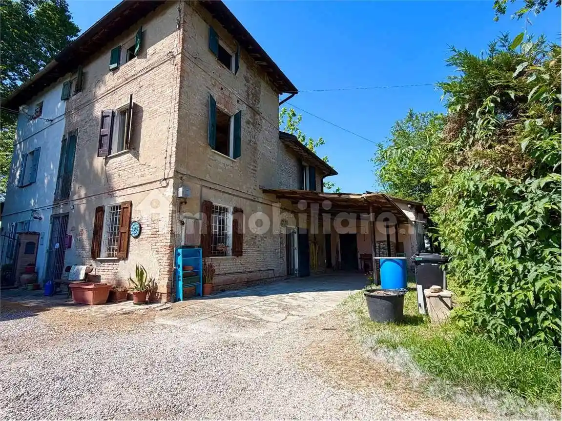 Casa indipendente in vendita a Correggio