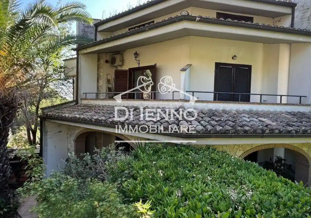 Villa in vendita a Rignano Flaminio