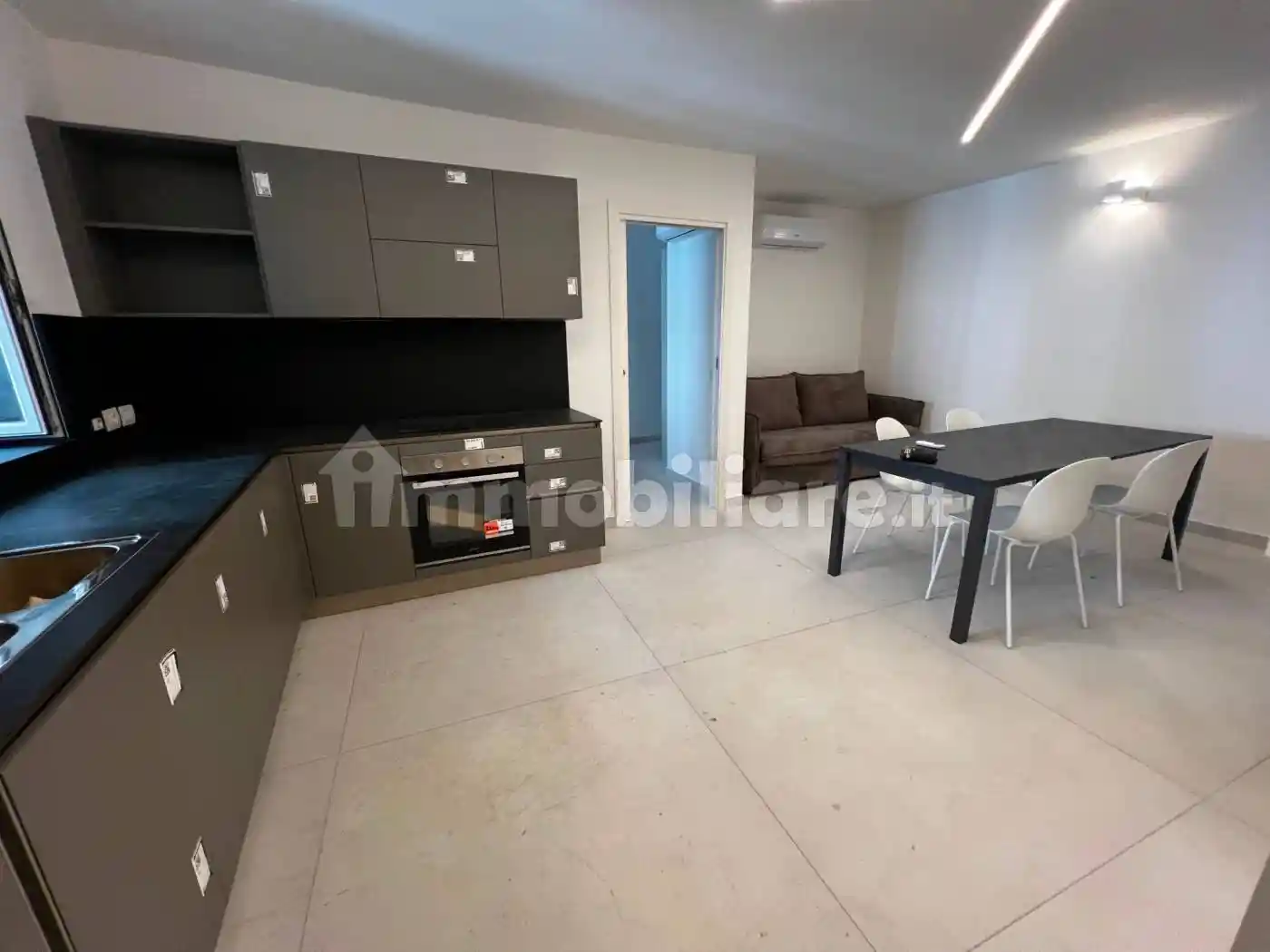 Appartamento in affitto a Napoli