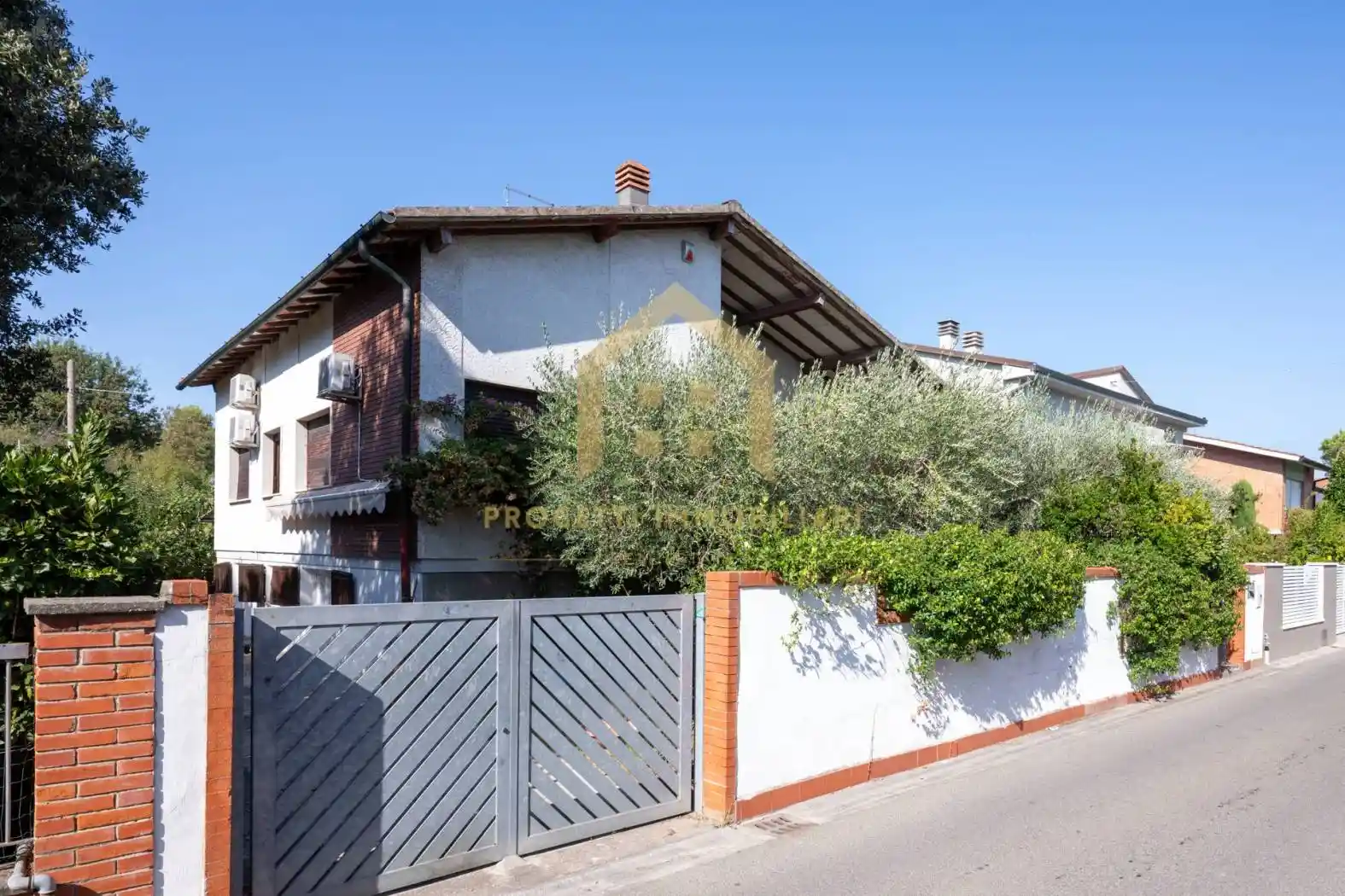 Villa in vendita a Pisa