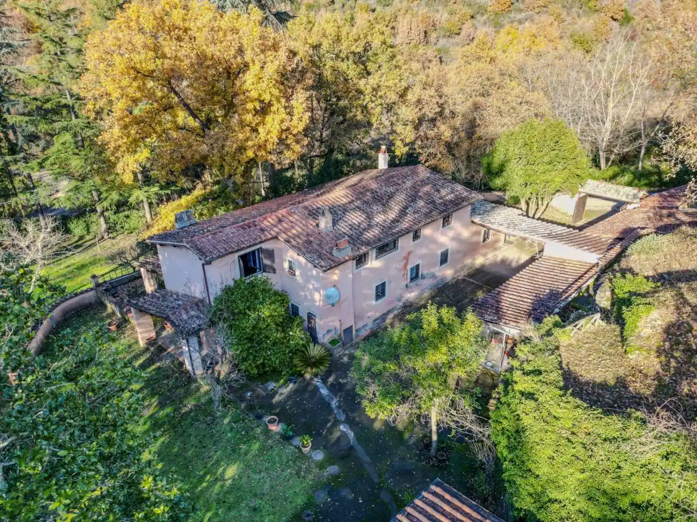 Rustico - Casale in vendita a Viterbo