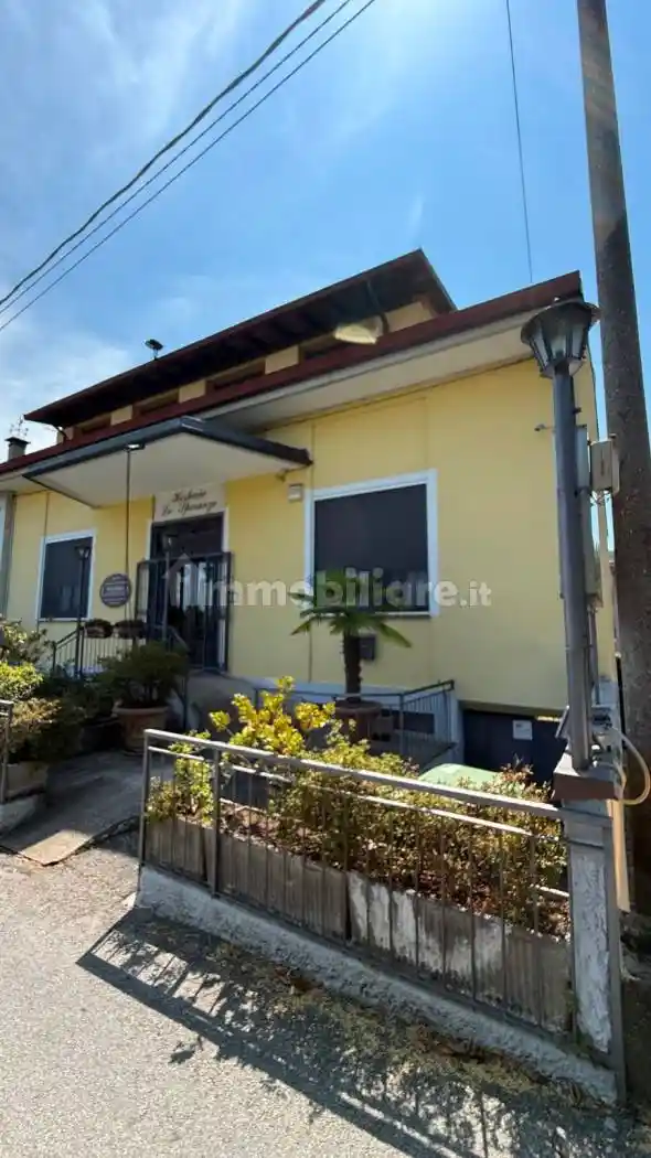 Villa in vendita a Lesa