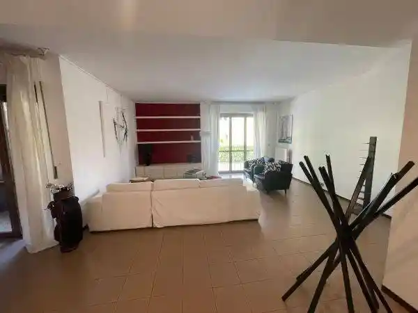 Appartamento in vendita a Vercelli