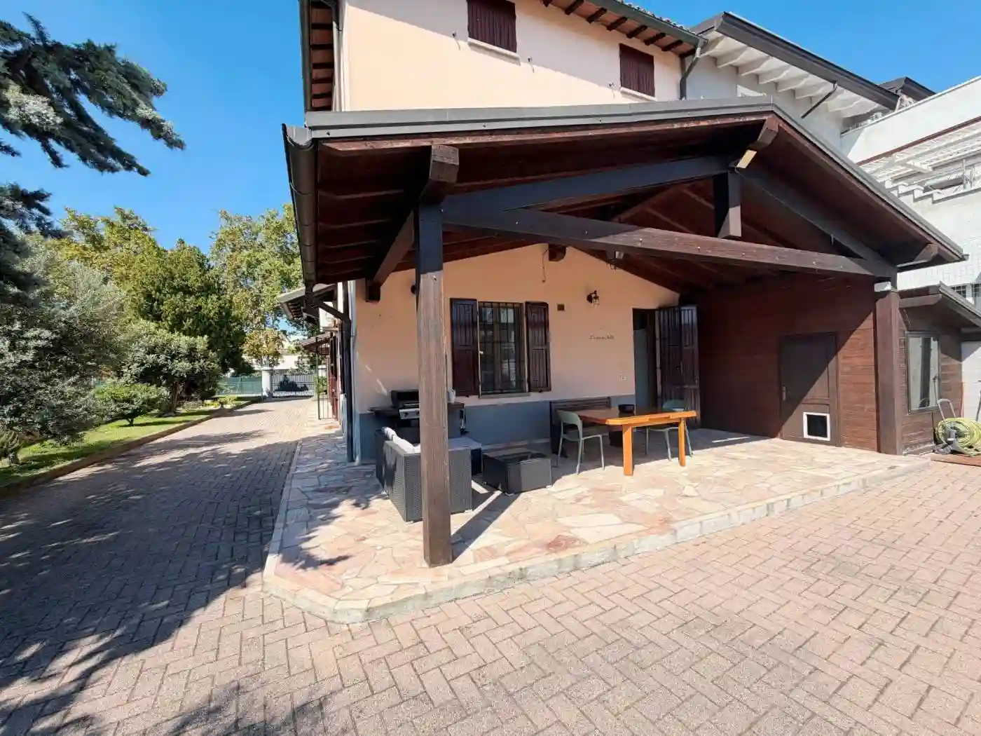 Villa - foto 2
