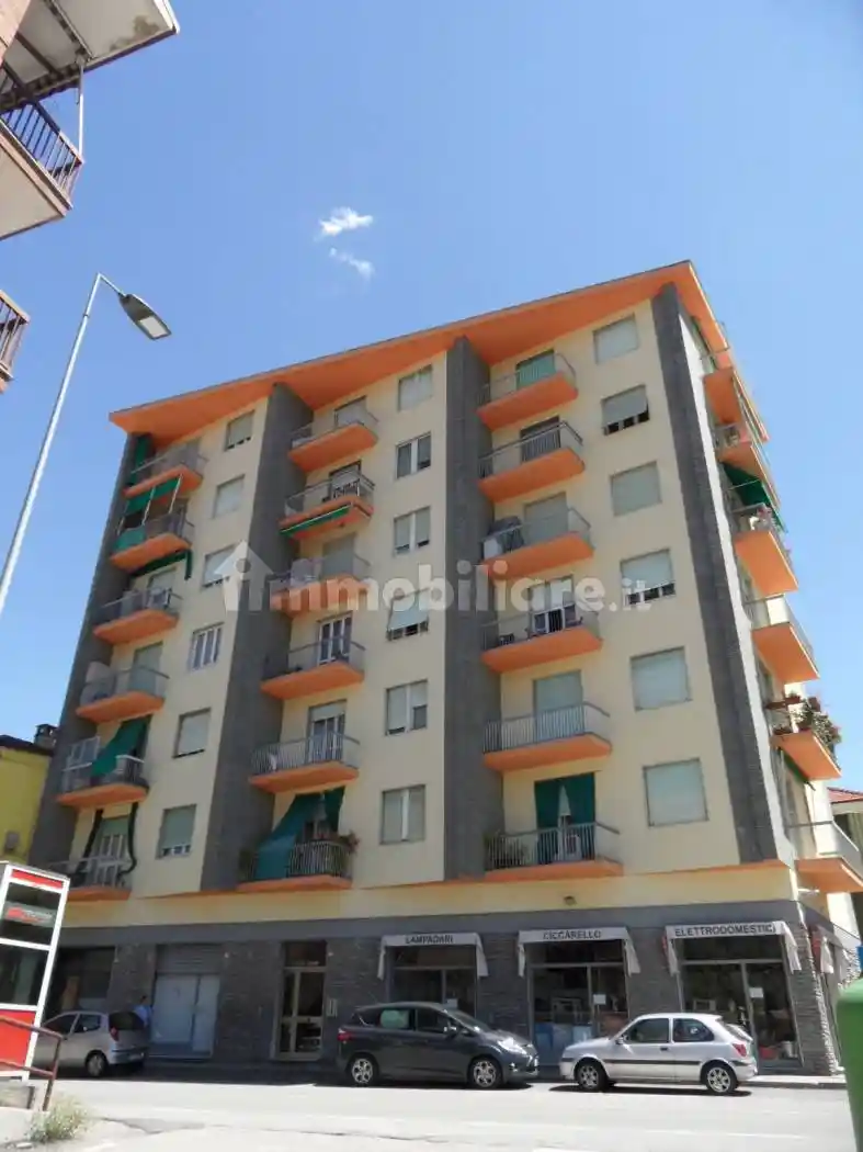 Appartamento in vendita a Santo Stefano Belbo