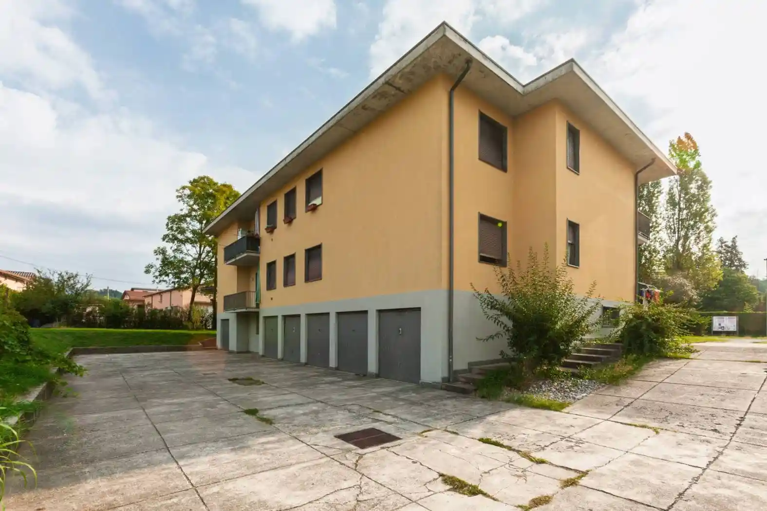 Appartamento in vendita a Cantello