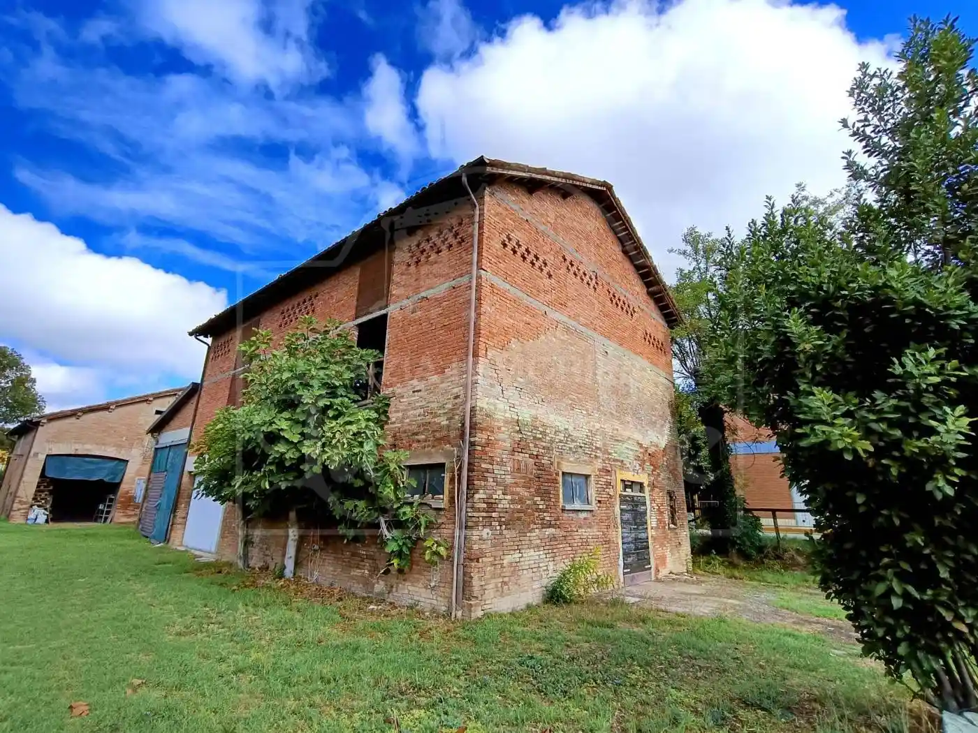 Rustico - Casale in vendita a Modena