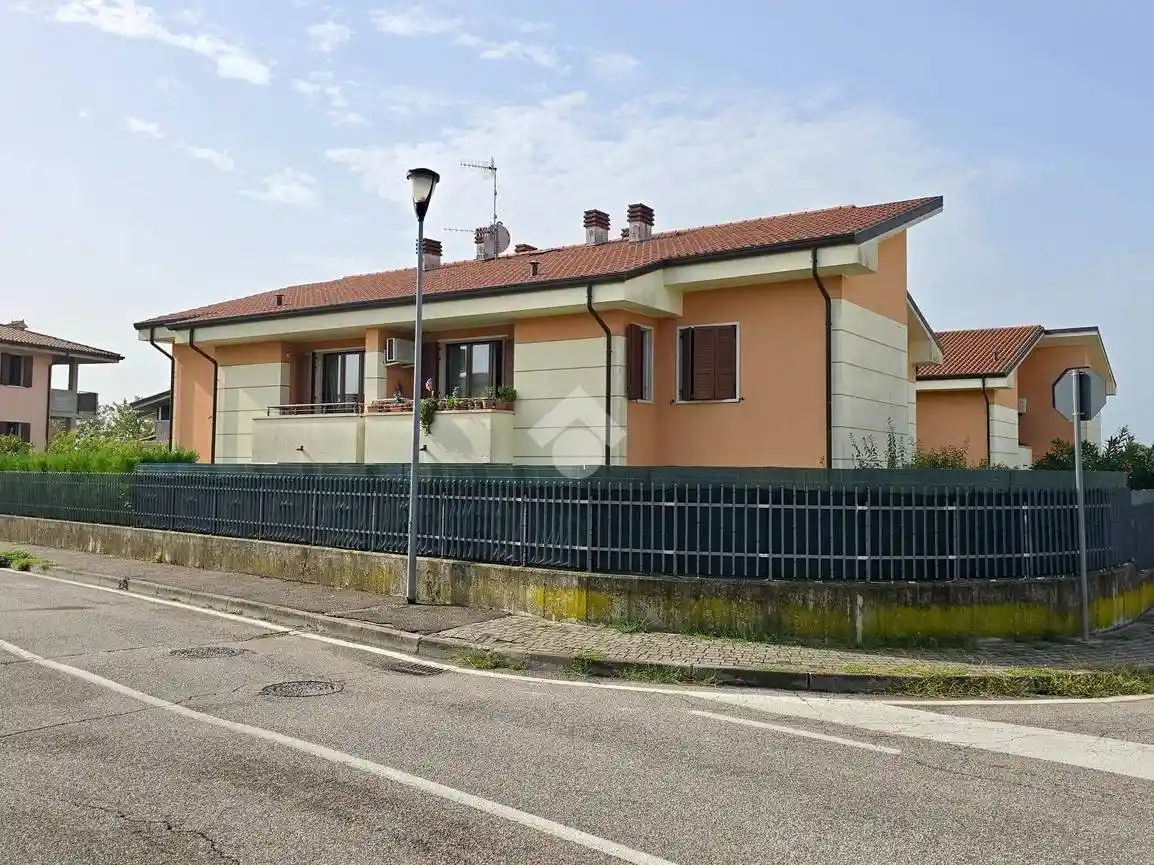 Appartamento in vendita a Pescantina