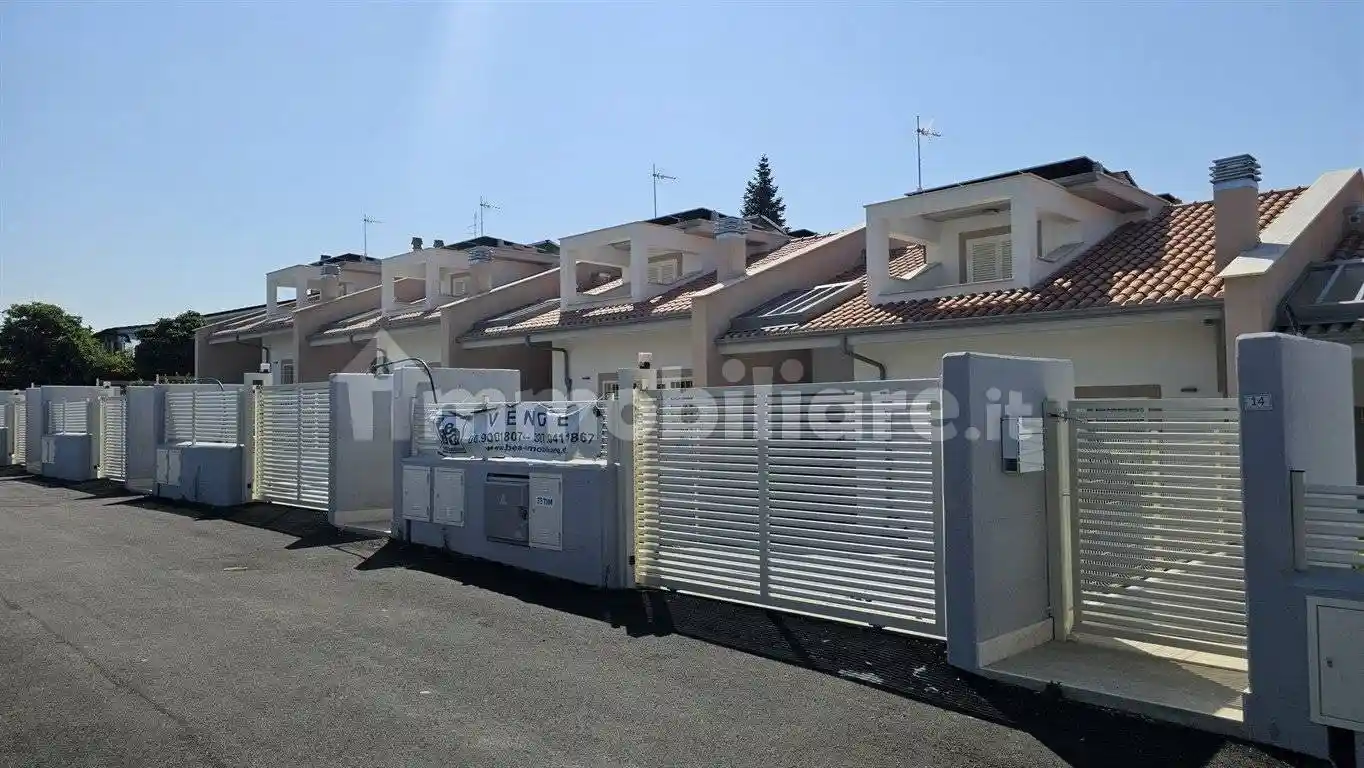 Villetta a schiera in vendita a Fonte Nuova