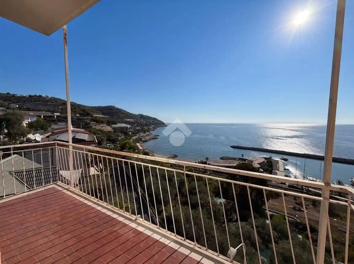 Appartamento in vendita a San Lorenzo al Mare