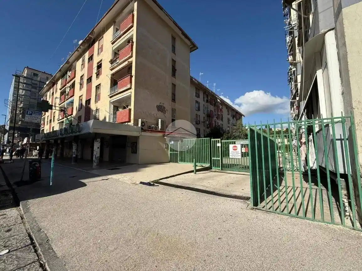 Appartamento in affitto a Napoli