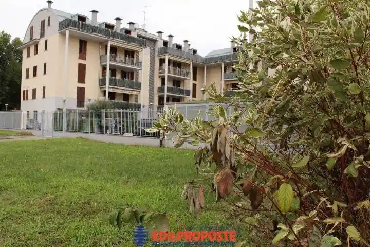 Appartamento in vendita a Limbiate