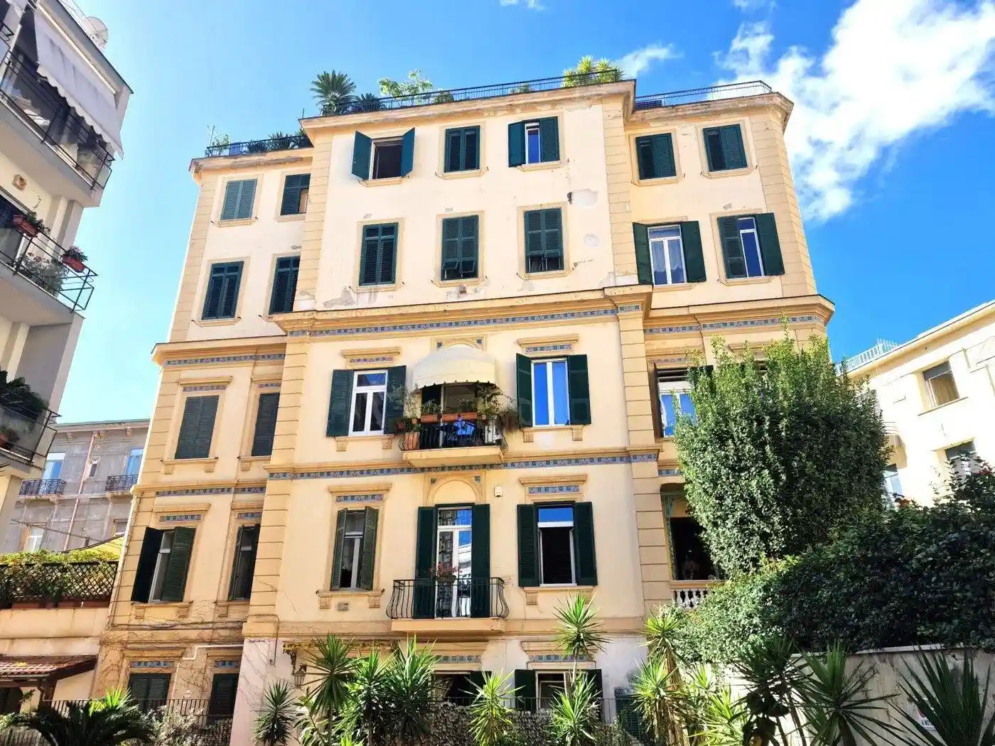 Appartamento in affitto a Napoli