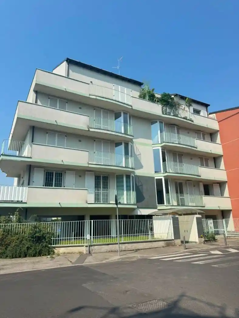 Appartamento in vendita a Cesano Boscone
