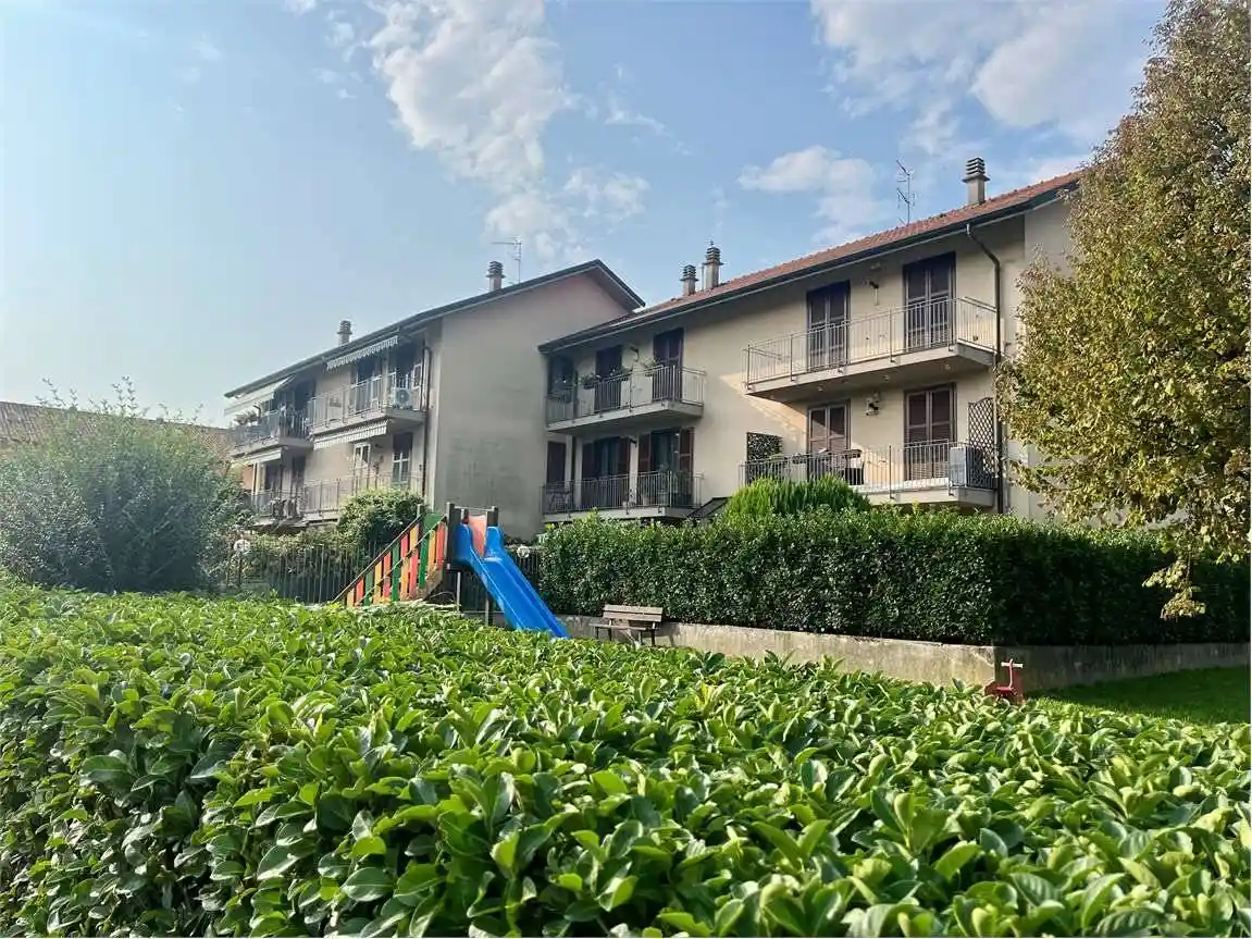 Appartamento in vendita a Sesto Calende