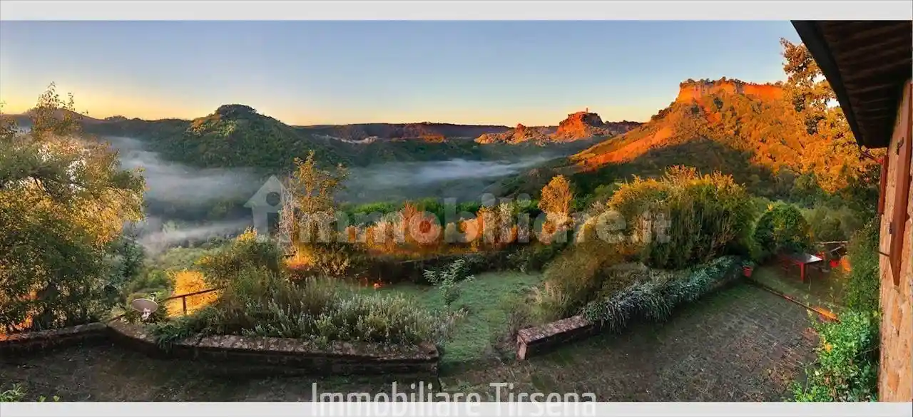 Villa in vendita a Lubriano