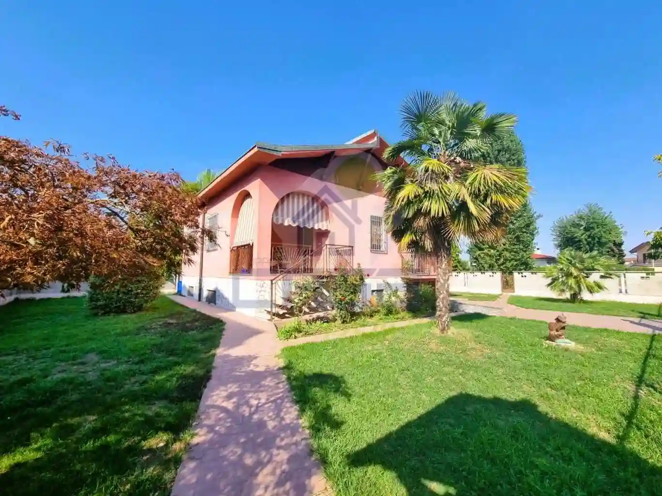 Villa - foto 2