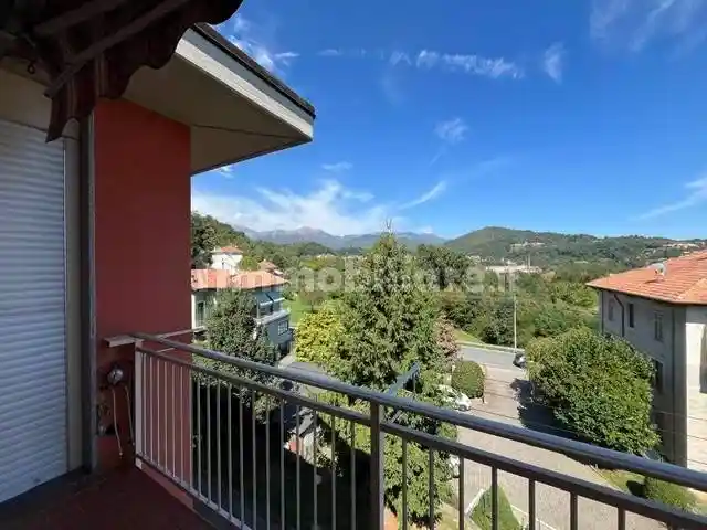 Appartamento in affitto a Pralungo