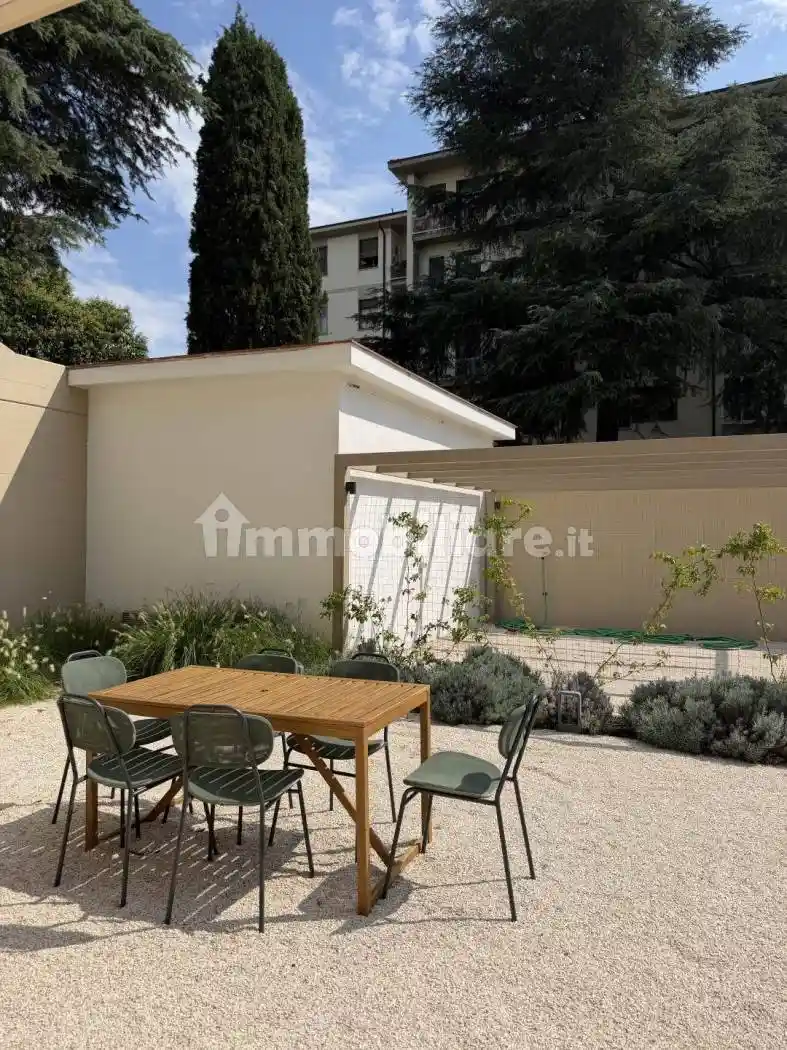Casa indipendente in affitto a Firenze