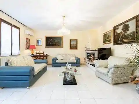 Villa in vendita a Vecchiano