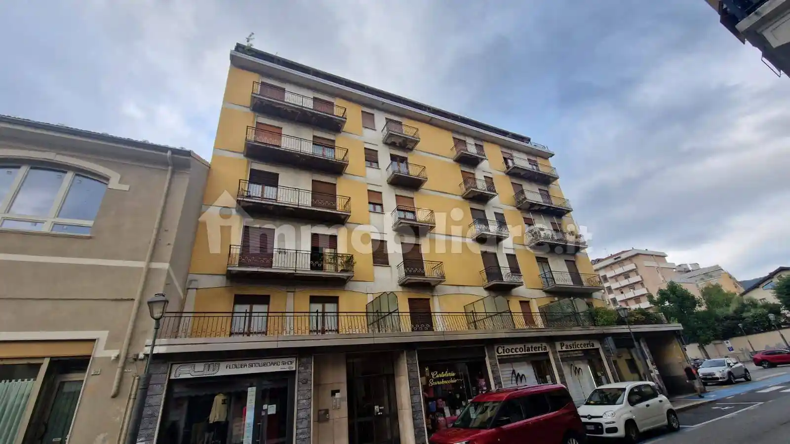Appartamento in vendita a Borgosesia