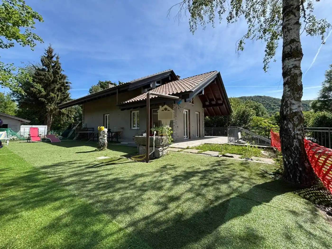 Villa in vendita a Brovello-Carpugnino