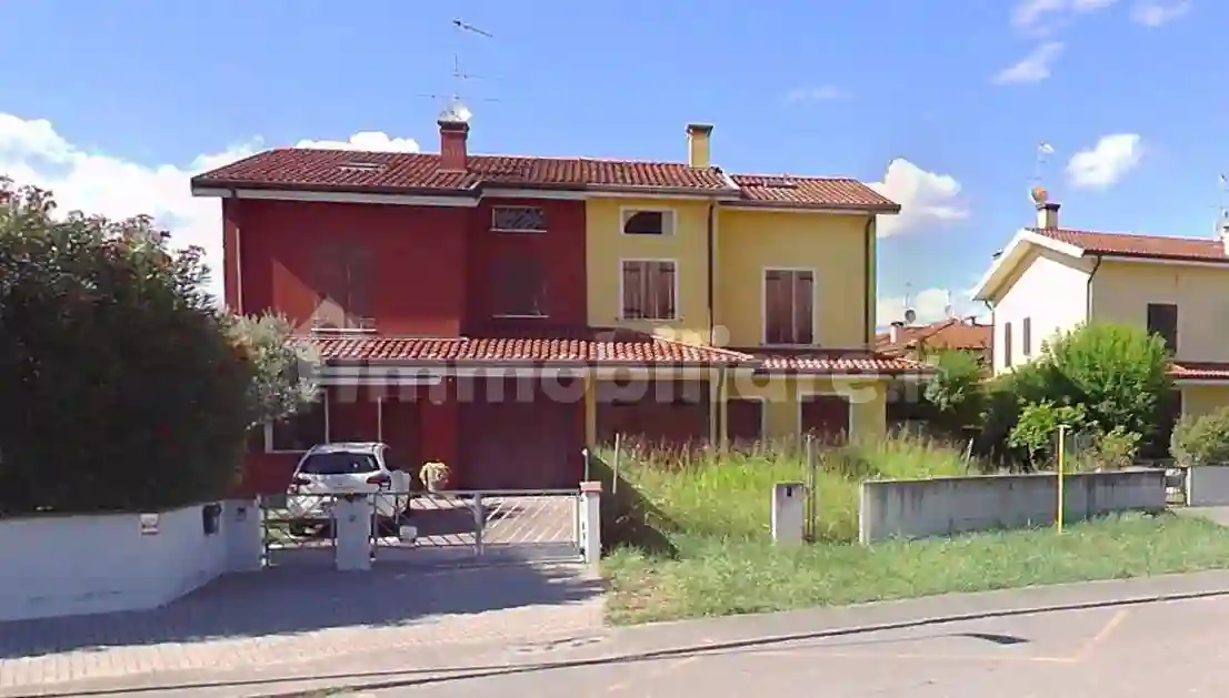 Villetta a schiera - foto 2