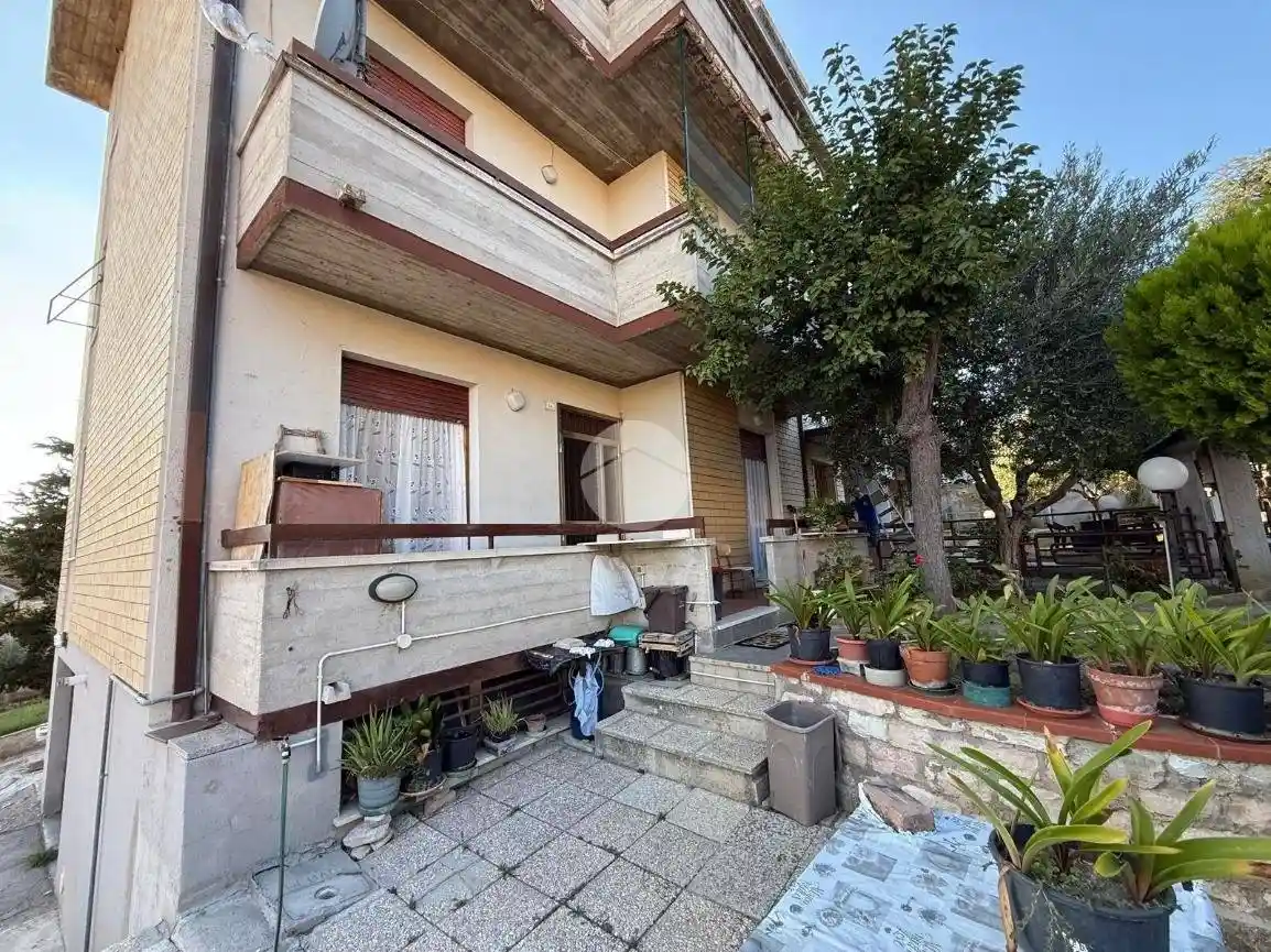 Appartamento in vendita a Colli al Metauro