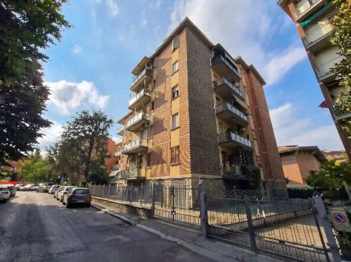 Appartamento in vendita a Casalecchio di Reno
